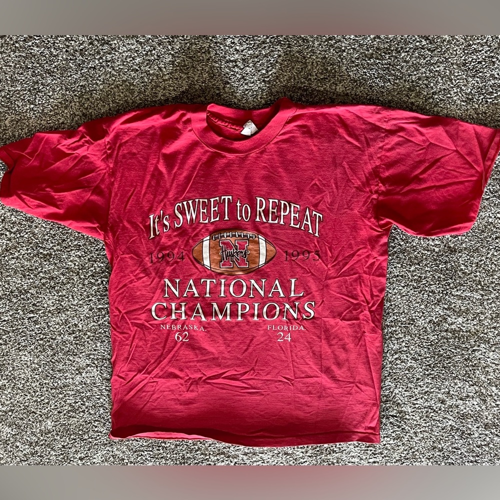 VTG Nebraska Cornhuskers 1994-1995 Sz XL National Champions football shirt RARE!
